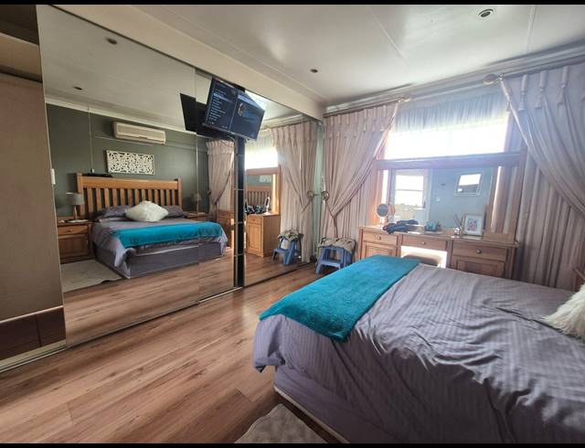 3 BEDROOM TOWNHOUSE FOR SALE IN ARCON PARK